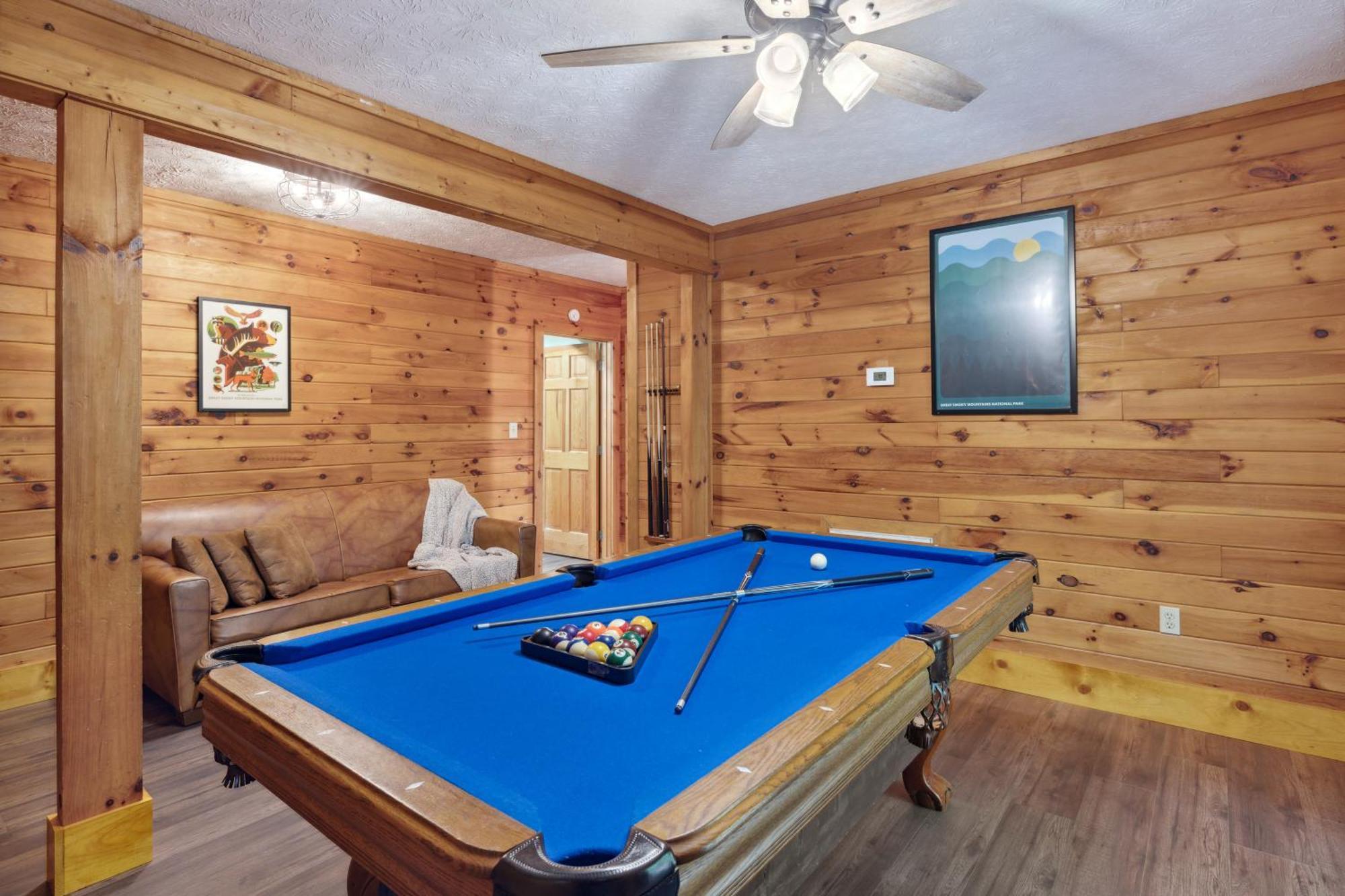 1 Min To The Parkway Spacious Cabin W 3 Suites And Extra Bedroom! Pigeon Forge Eksteriør bilde