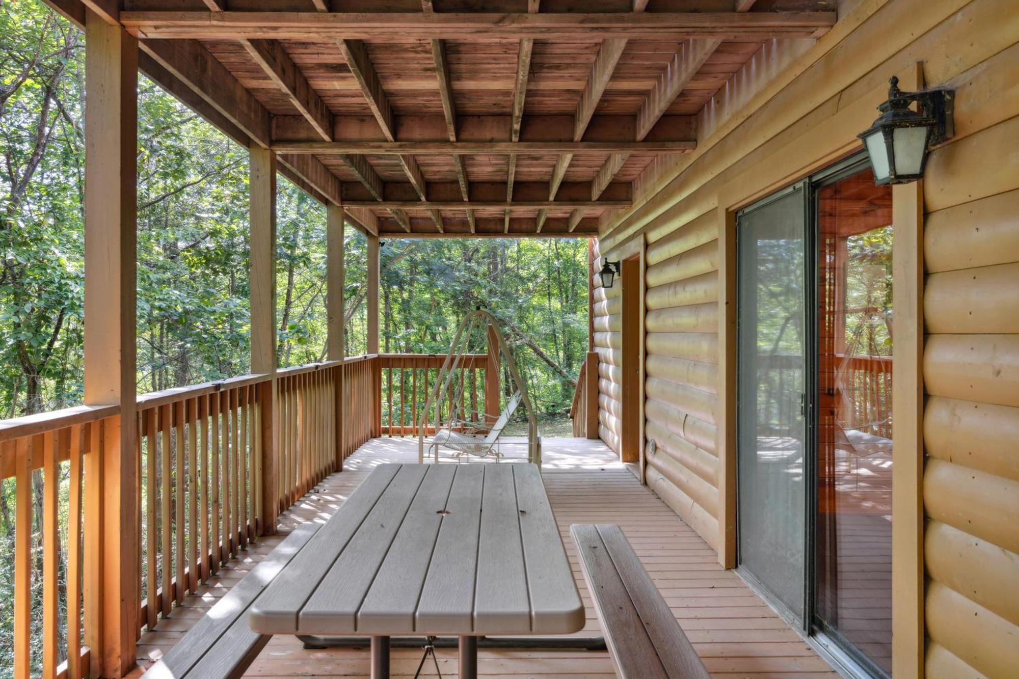 1 Min To The Parkway Spacious Cabin W 3 Suites And Extra Bedroom! Pigeon Forge Eksteriør bilde