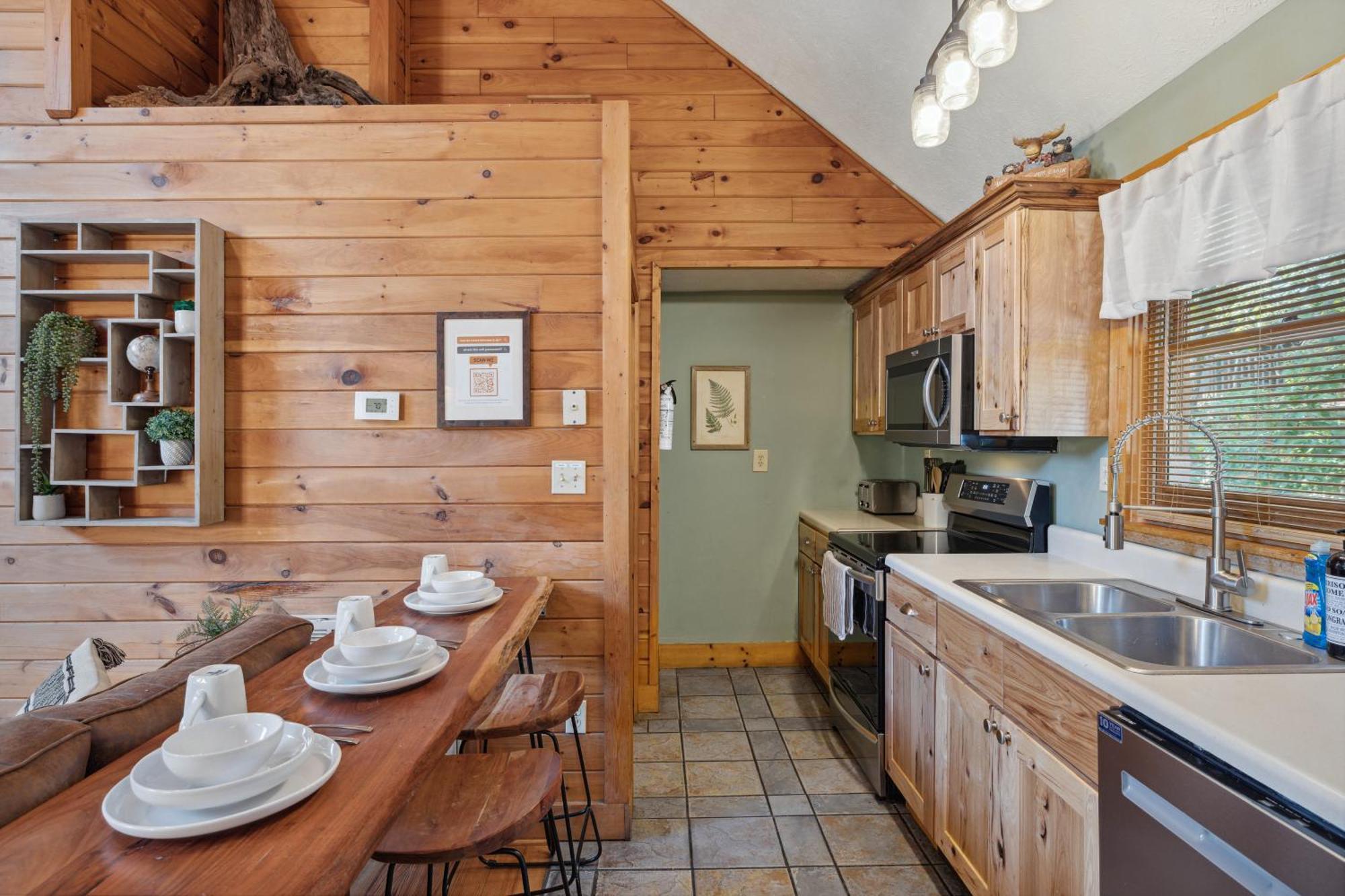 1 Min To The Parkway Spacious Cabin W 3 Suites And Extra Bedroom! Pigeon Forge Eksteriør bilde